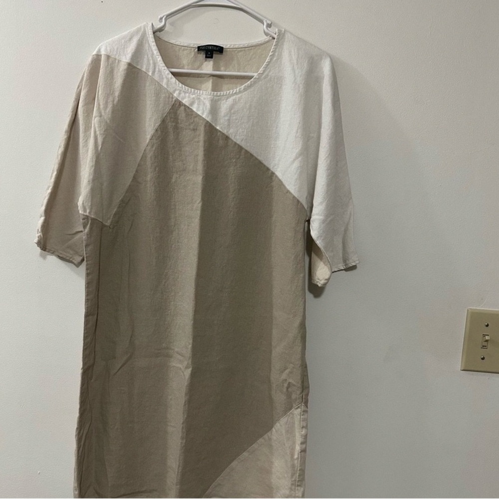 For Cynthia Men's Short Sleeve Tee in White and Tan